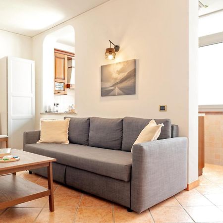 Cozy Retreat In Coastal Livorno Apartman Kültér fotó