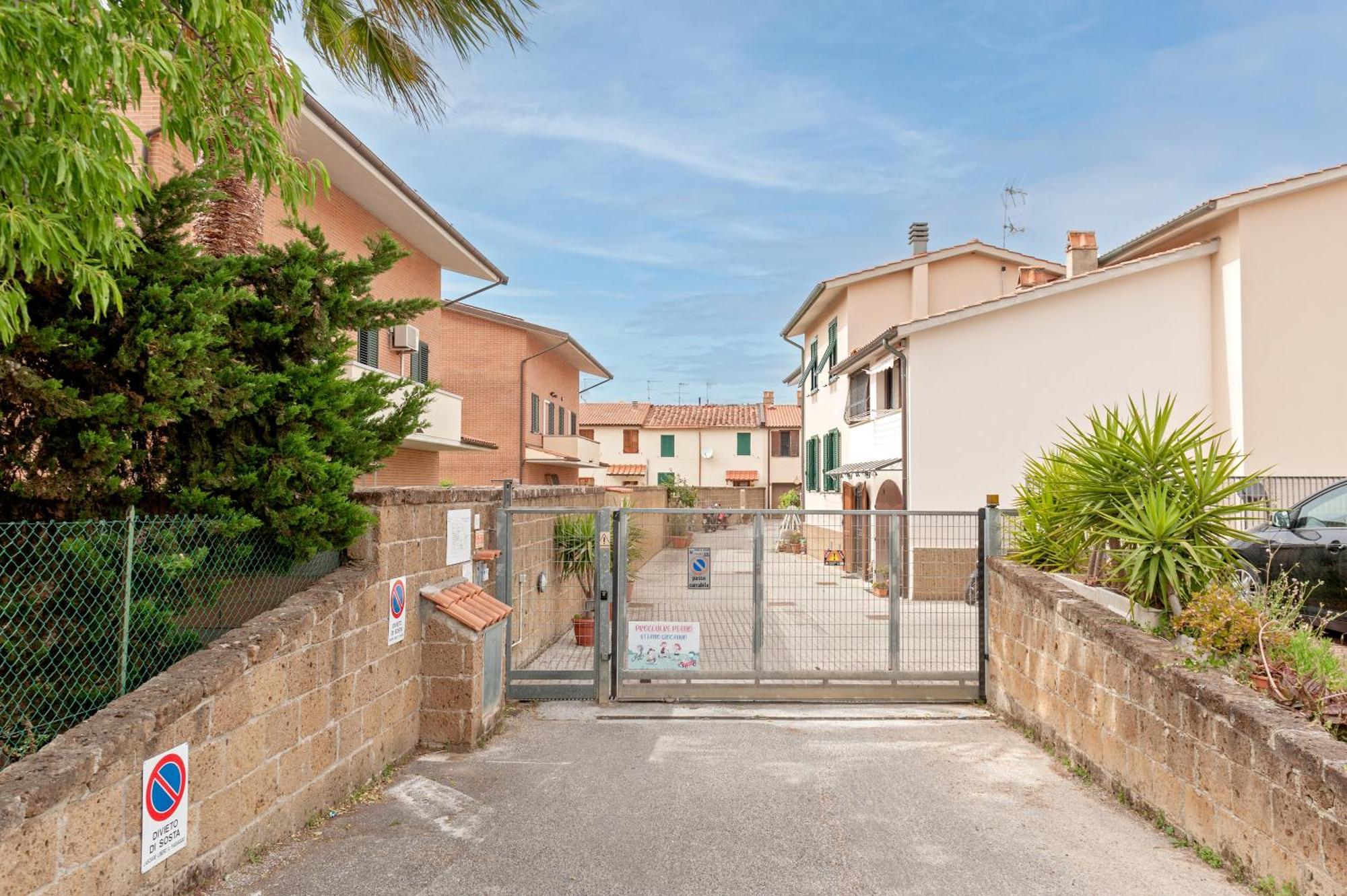 Cozy Retreat In Coastal Livorno Apartman Kültér fotó
