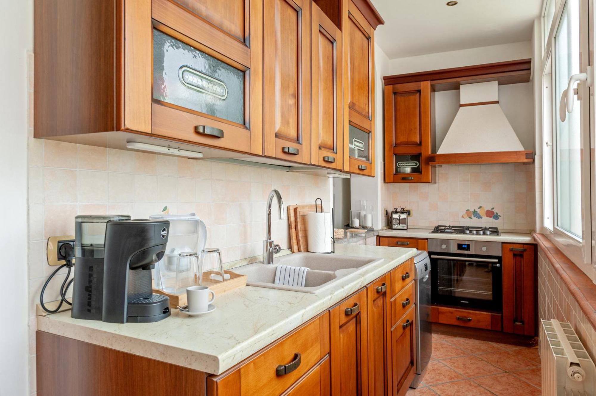 Cozy Retreat In Coastal Livorno Apartman Kültér fotó